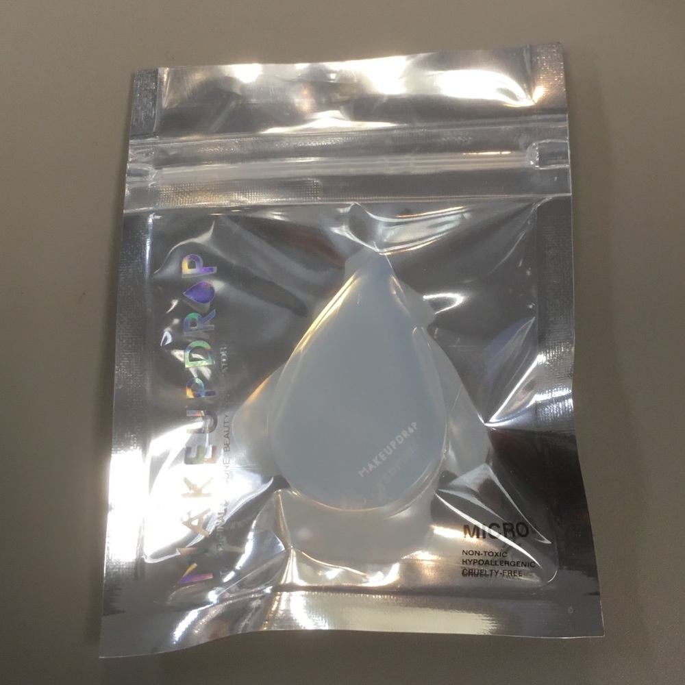 Makeupdrop Micro Silicon Applicator Sponge
